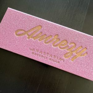 BRAND NEW: Anastasia Beverly Hills Amrezy Eyeshadow Palette